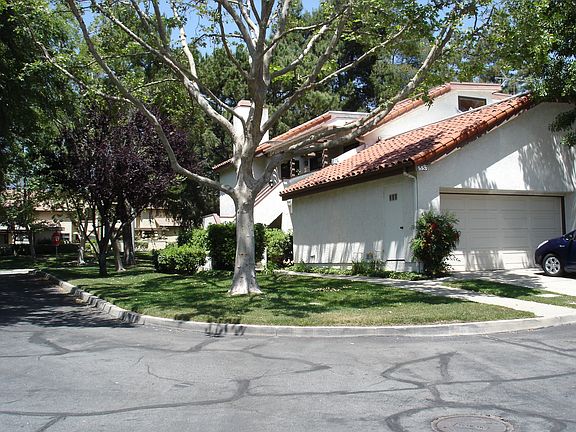 3rd image of 853 Wabash Ct