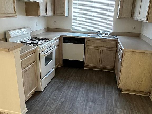 4th image of 408 S Clementine St APT 102