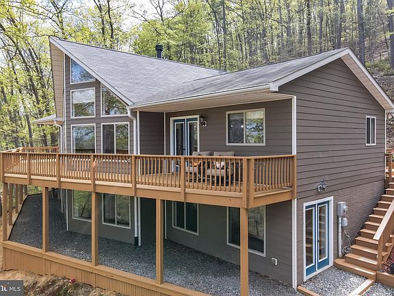 3rd image of 160 Walker Farm Dr