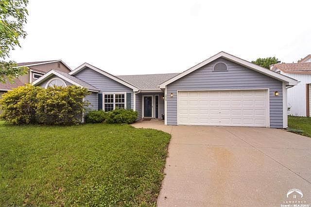 2929 Whitmore Dr Lawrence, KS listing photo #1