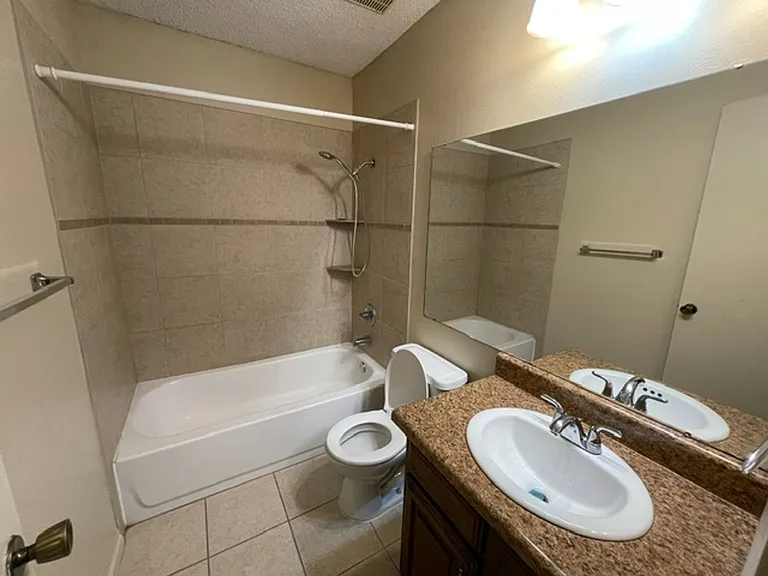 7208 Southridge Trl — Photo 14