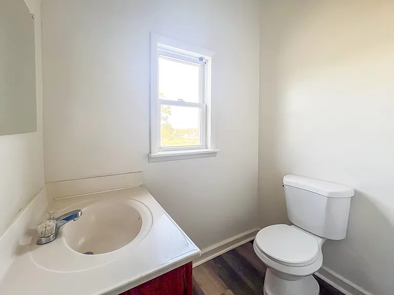 608 Halifax St — Photo 18