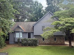 105 Arbour Run, Suwanee, GA 30024