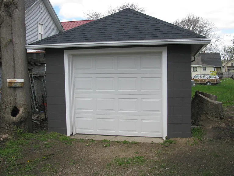 409 Pearl St — Photo 3