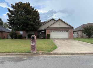 2745 Silver Crest Dr, Conway, AR 72034