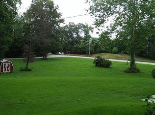 8316 Dixon St, Lorton, VA 22079