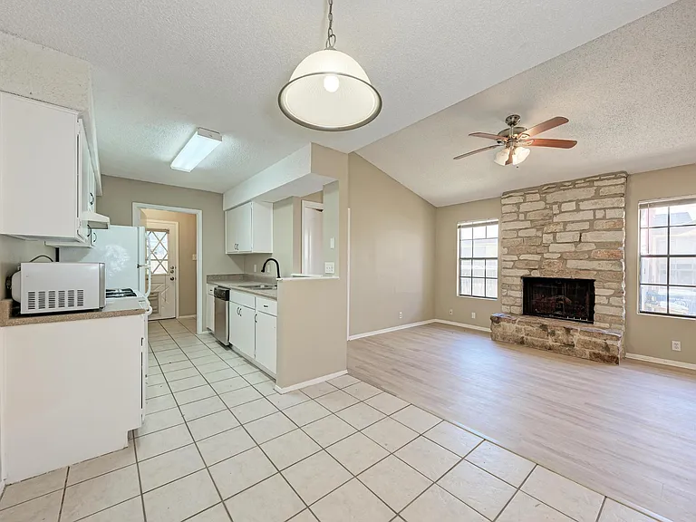 12408 Deer Falls Dr #B — Photo 12