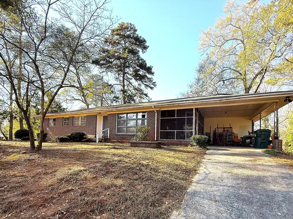 122 Parkwood Dr, Elberton, GA 30635