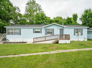 1804 Greenview Dr, Erie, PA 16509