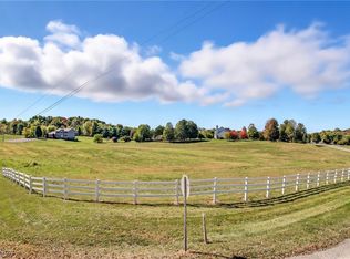 28339 Misty Morning Ln, Beloit, OH 44609