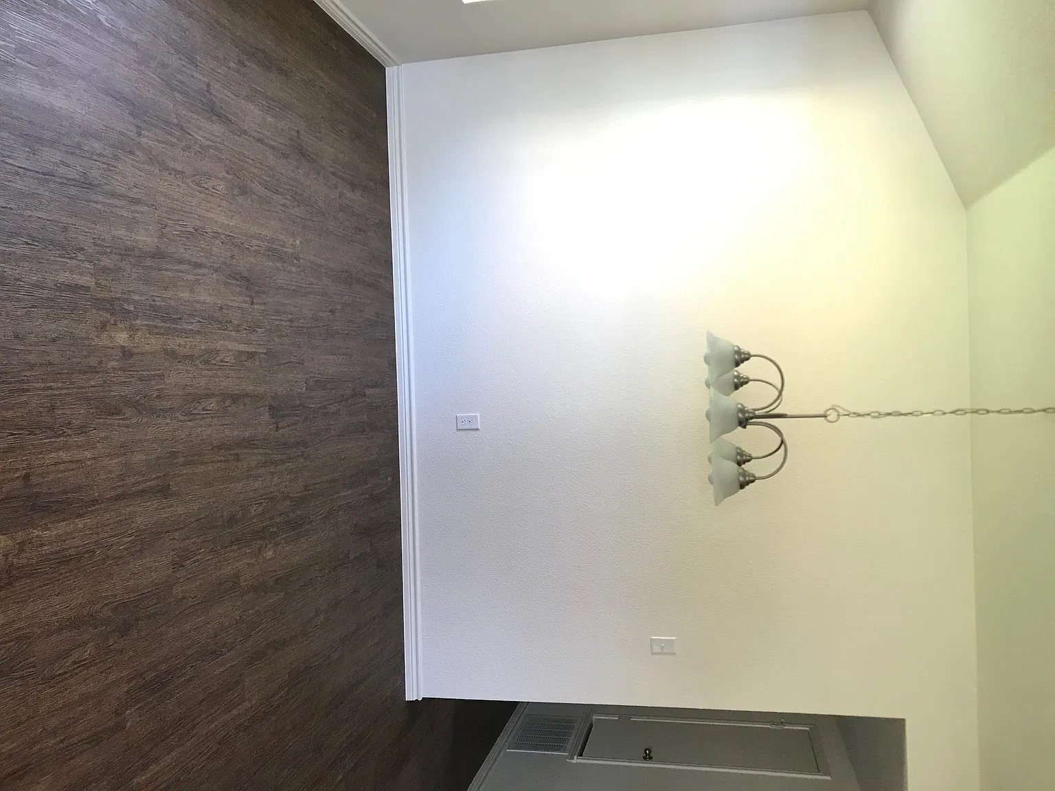 902 Lasso Drive - A — Photo 3