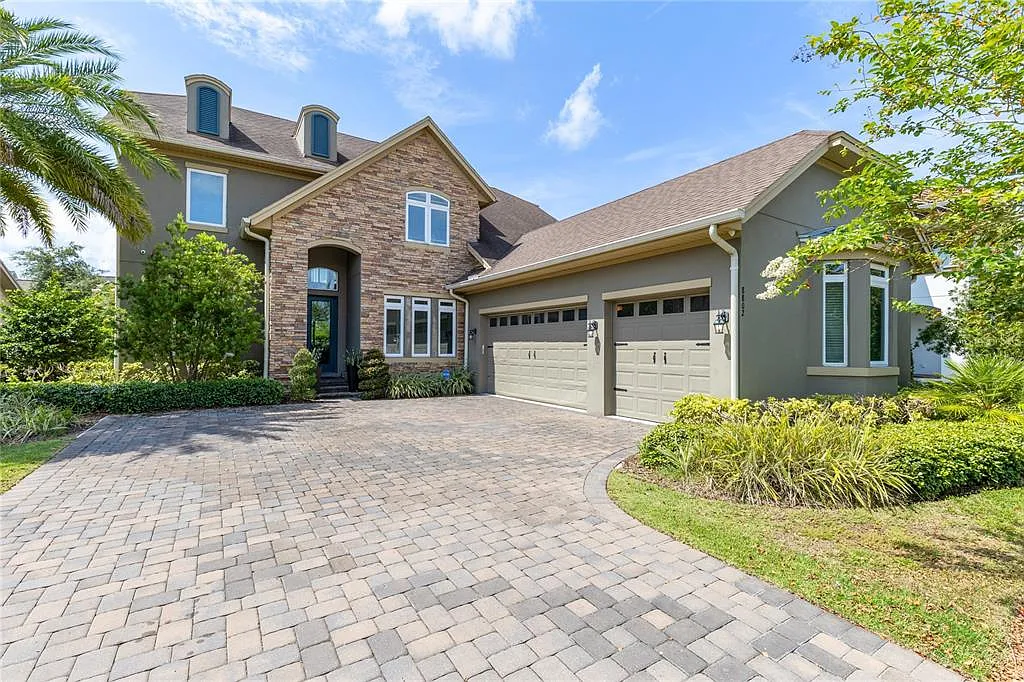 5 bed, 3.5 bath, 3949 sqft, $7,850 — Photo 1