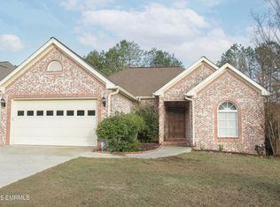 8316 Ole Cobblestone Dr, Meridian, MS 39305