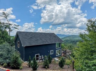 890 Hickory Dr, Mineral Bluff, GA 30559