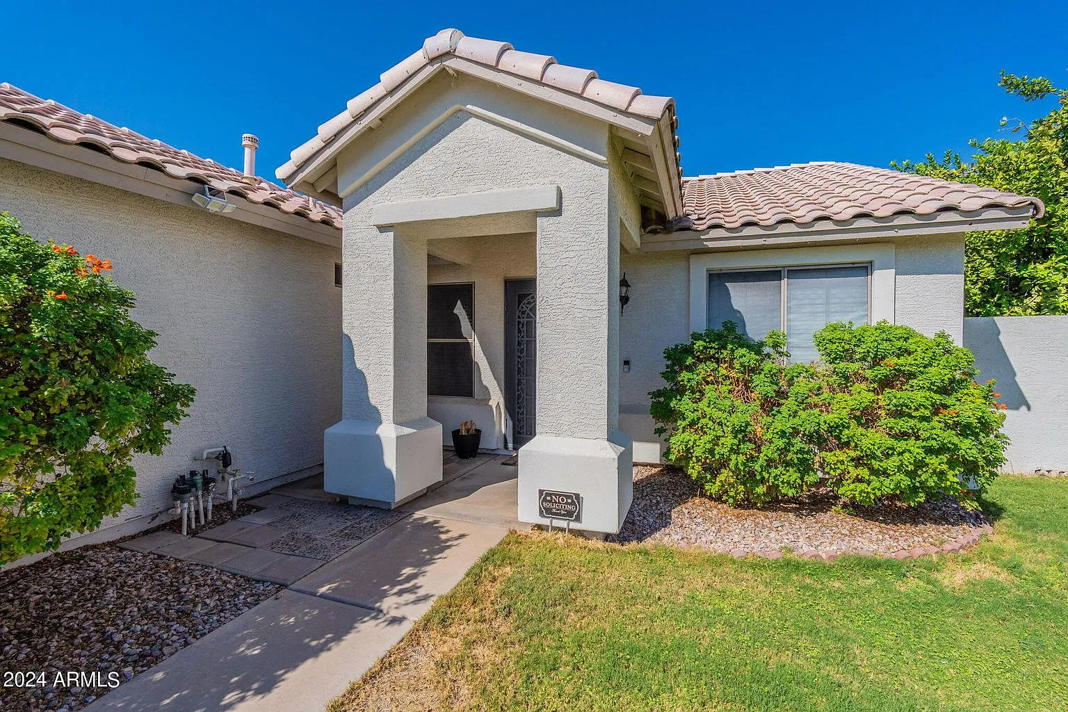 3 bed, 1636 sqft, $2,950 — Photo 3
