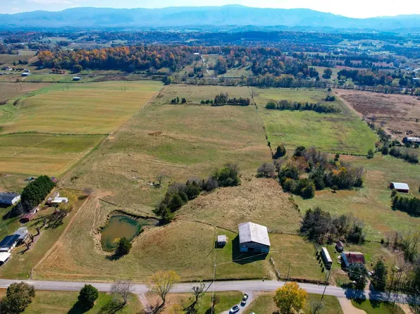 Whirlwind Rd, Greeneville, TN 37743