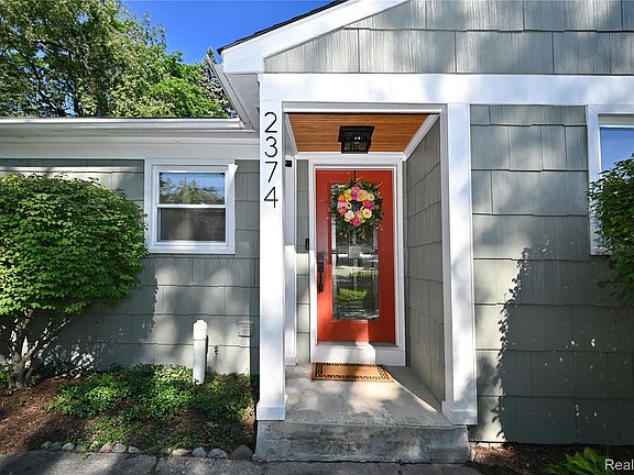 2nd image of 2374 Rutherford Rd