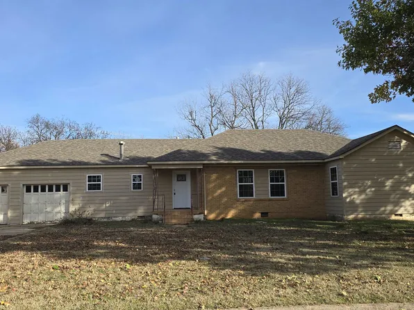 1204 N 12th St, Duncan, OK 73533