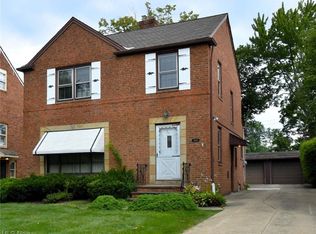 3905 Faversham Rd, University Heights, OH 44118