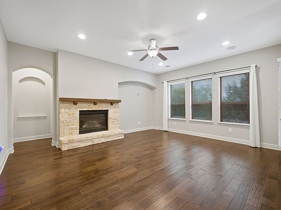 5th image of 4510 Avery Way