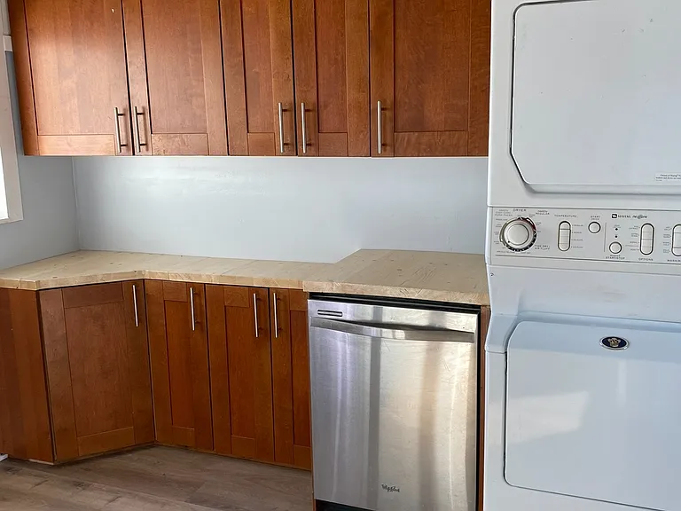 1884 S 1900 E — Photo 15
