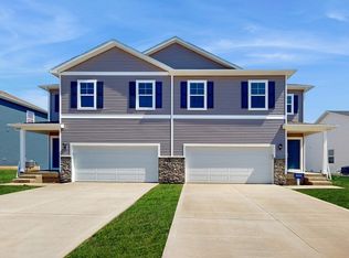 4765 172nd St, Urbandale, IA 50323