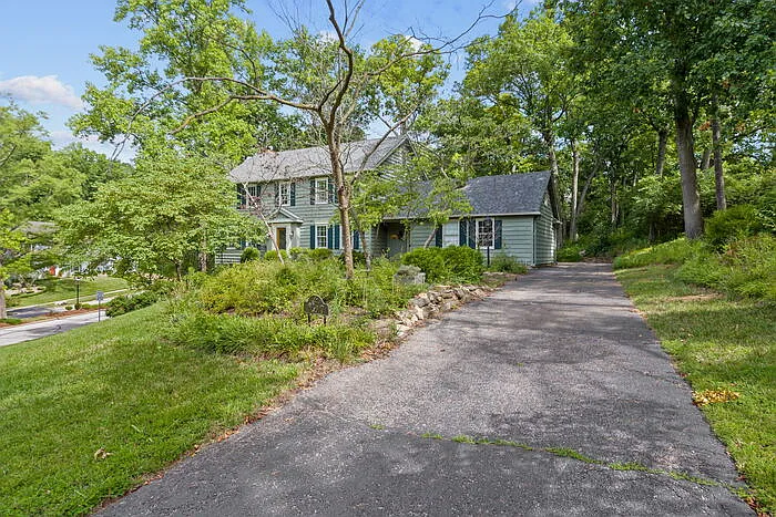 12819 Huntercreek Rd — Photo 1
