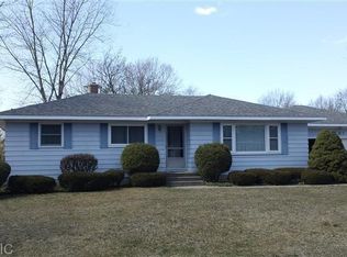 7391 Terrace Ln, Jenison, MI 49428