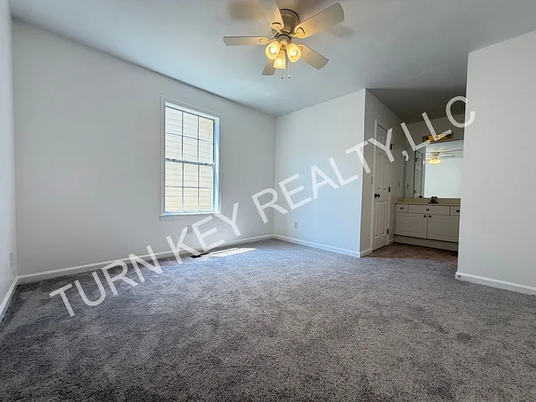 1458 Amberley Woods Cv — Photo 16