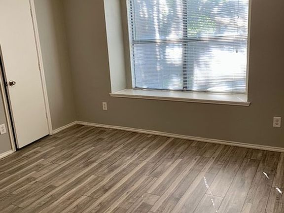 5th image of 339 Gregory Ln #337