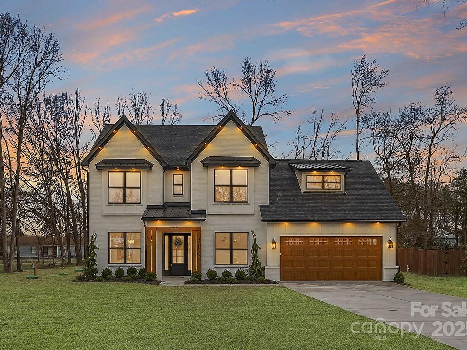 1st image of 310 Picketts Cir