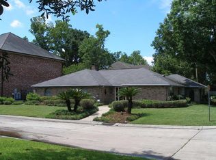 9612 Wildwood Dr, River Ridge, LA 70123