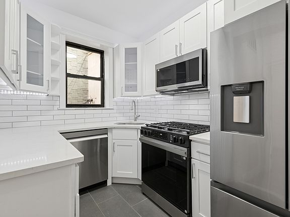 2nd image of 730 4th Ave APT 1