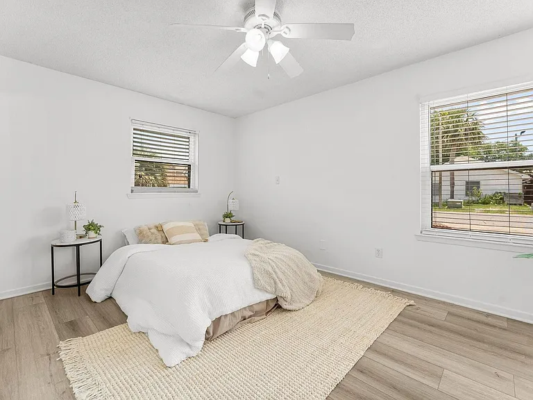 237 Indian Oaks Dr — Photo 14