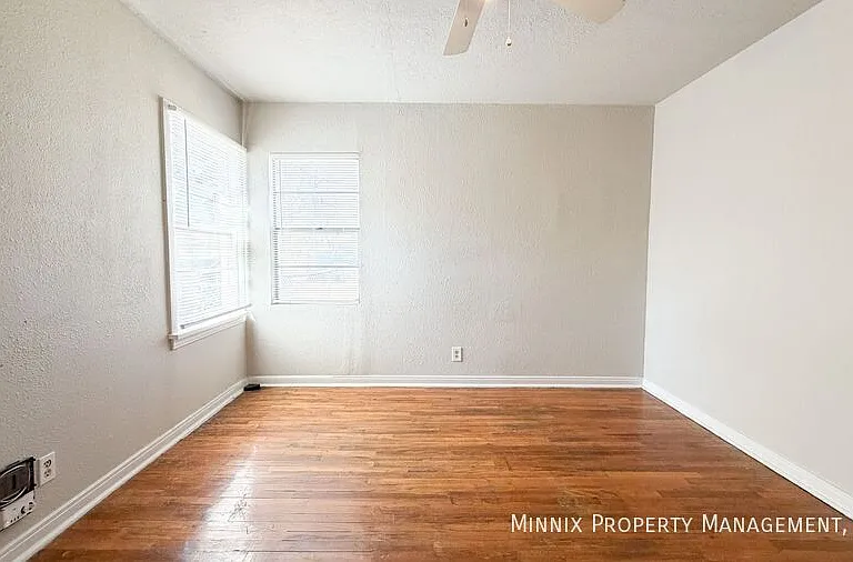 2420 33rd St #B — Photo 11