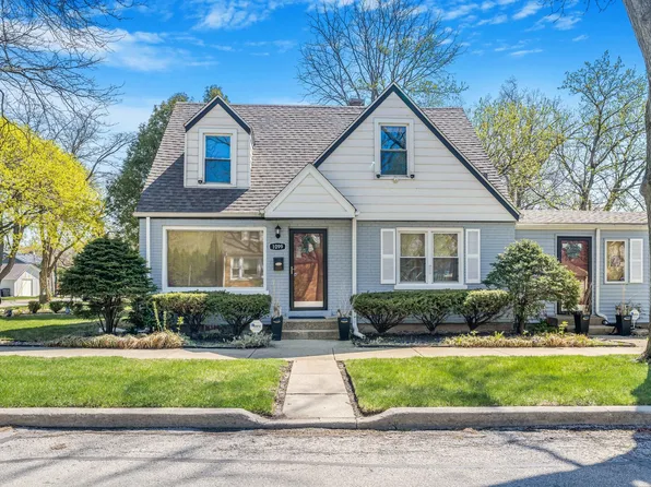 1099 Fowler Ave, Evanston, IL 60202