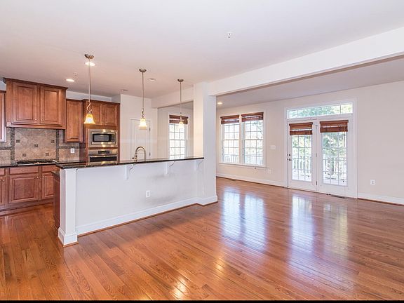 5th image of 4935 Collingtons Bounty Dr
