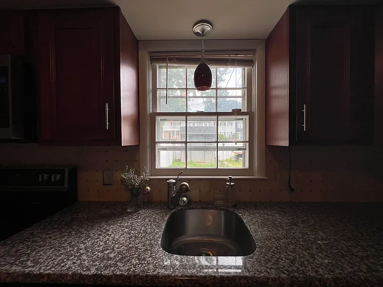 2519 Girard Ave — Photo 8