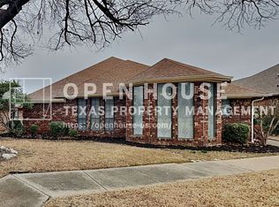 1521 Shonka Dr, Carrollton, TX 75007
