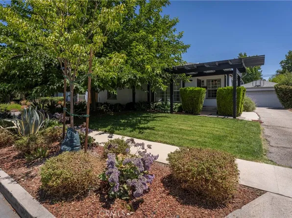 6640 De Celis Pl, Van Nuys, CA 91406