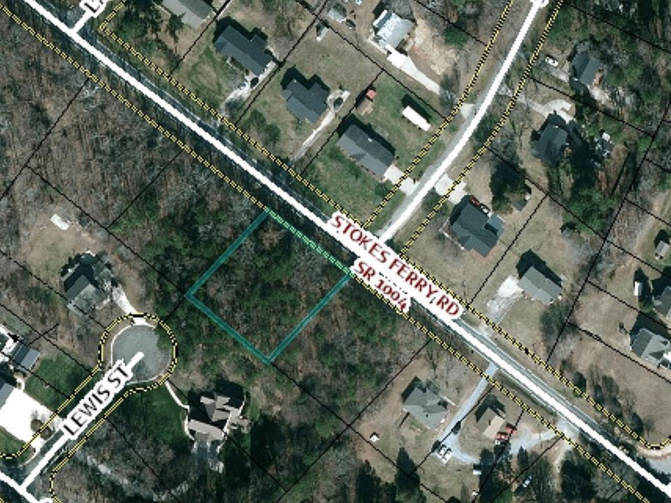 2nd image of 14 Stokes Ferry Rd #14