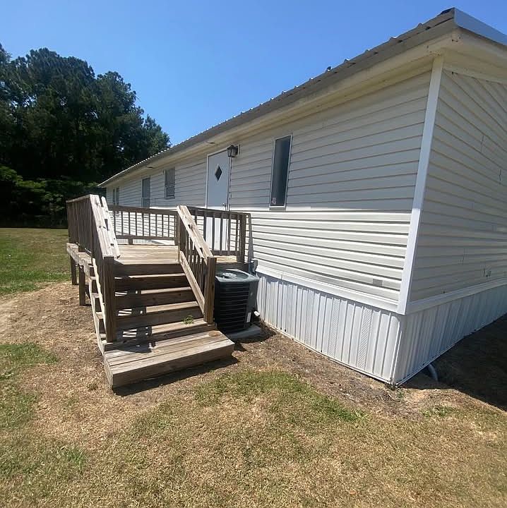 1st image of 2550 E Shotwell St #2