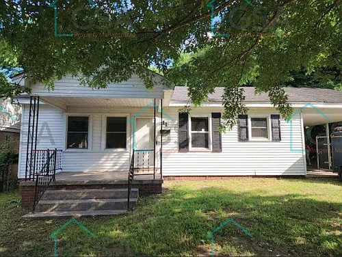 11 Waco St Photo 1