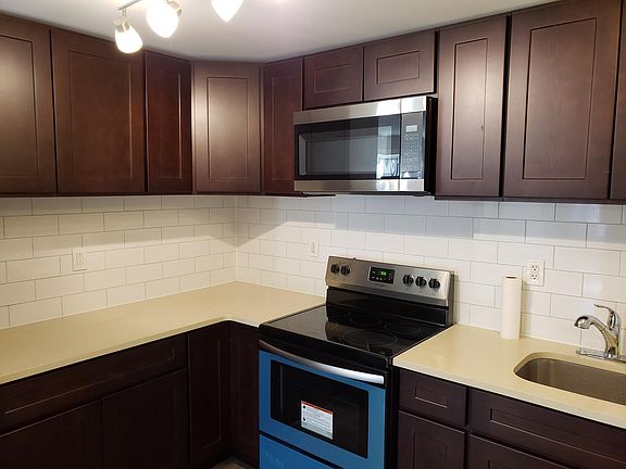 4th image of 32 King St APT 11