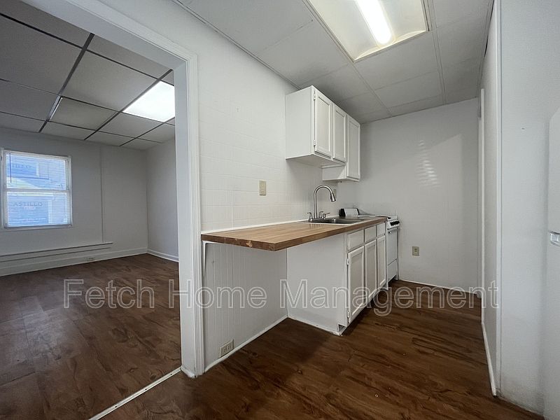1st image of 521 Lehman St #1