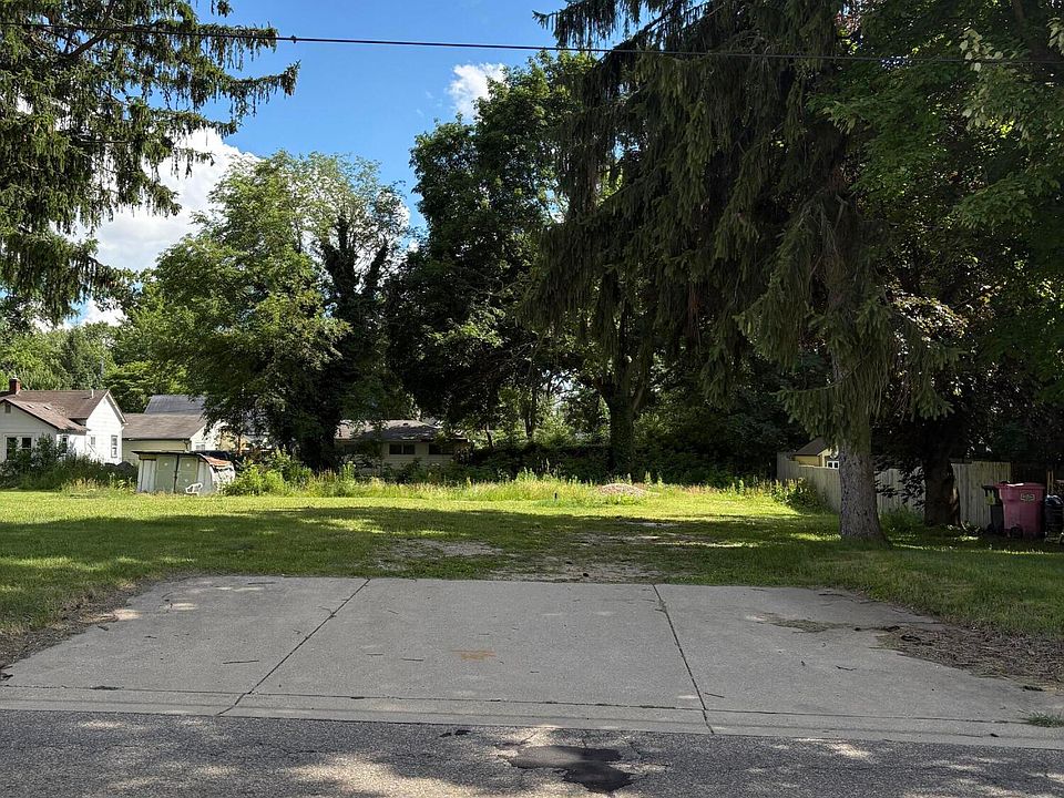 2nd image of 276 E Center St