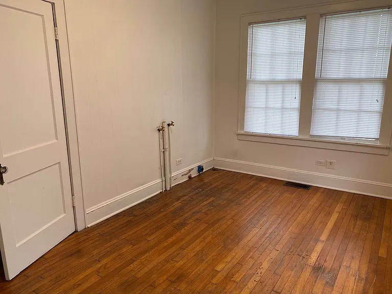 747 Stephenson St — Photo 8
