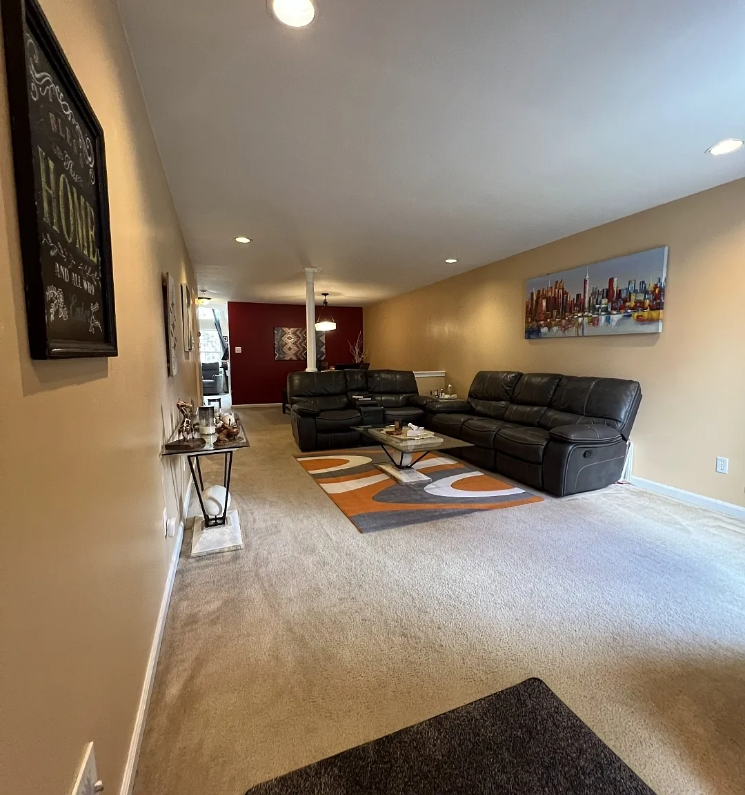 3 bed, 1984 sqft, $2,893 — Photo 2