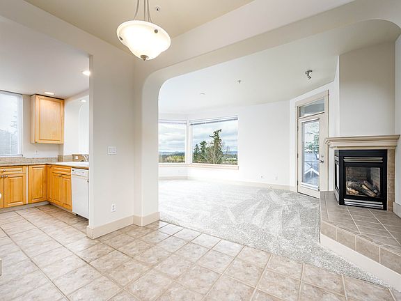 5th image of 1416 Lindsay Loop Unit 209
