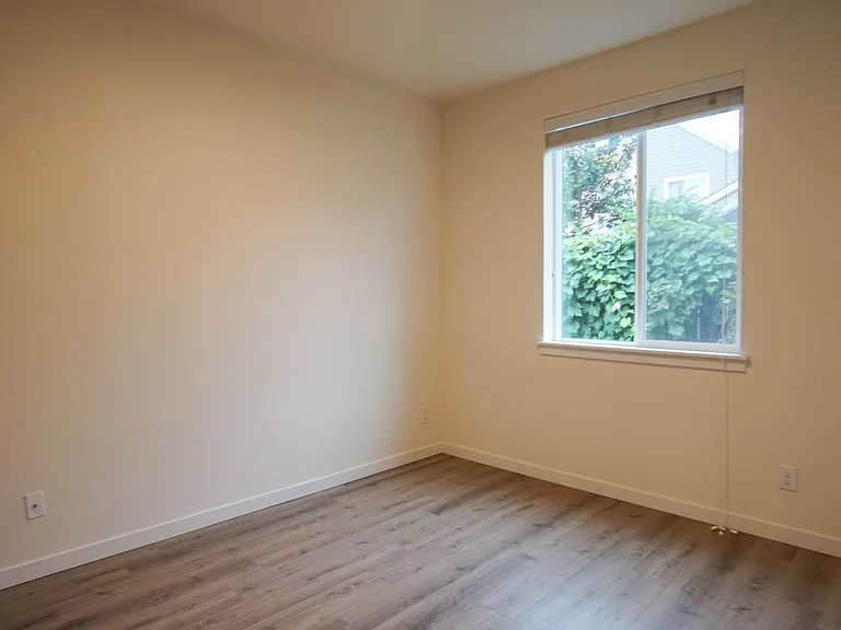 6015 S Virginia Ave #201 — Photo 14